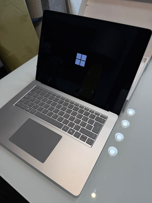 Microsoft Surface Laptop 7 X Elite – 16GB / 256GB – PROMOÇÃO 7 DIAS