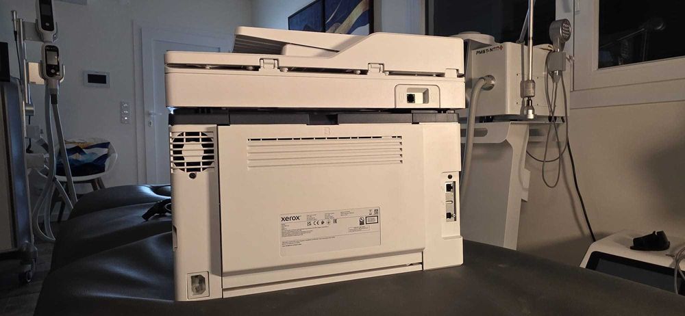 Impressora multifunções como nova. Xerox C235. Cores. Toner