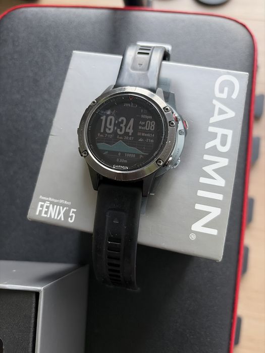 Garmin Fenix 5 Usado