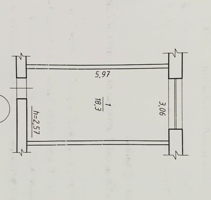 Продаж великої кімнати з водою та ремонтом.