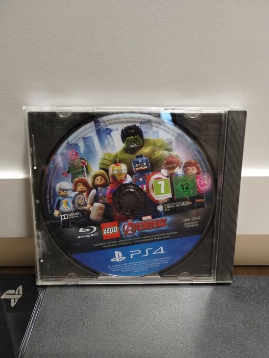 Konsola PlayStation 4