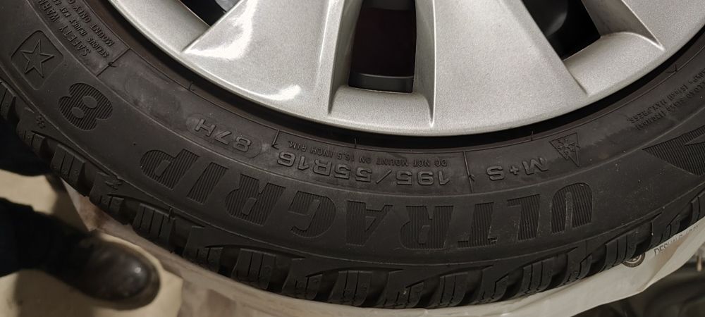 4 Jantes BMW 120d - 16'' com pneus de inverno Good Year