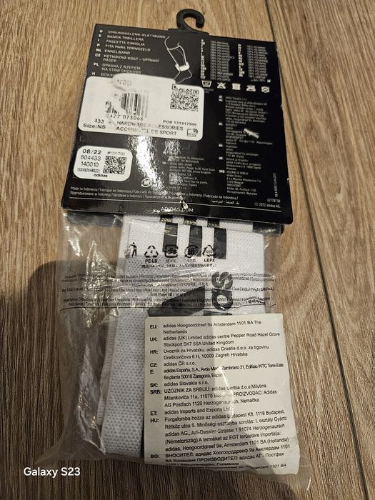 Opaska do ochraniaczy Adidas. Nowe