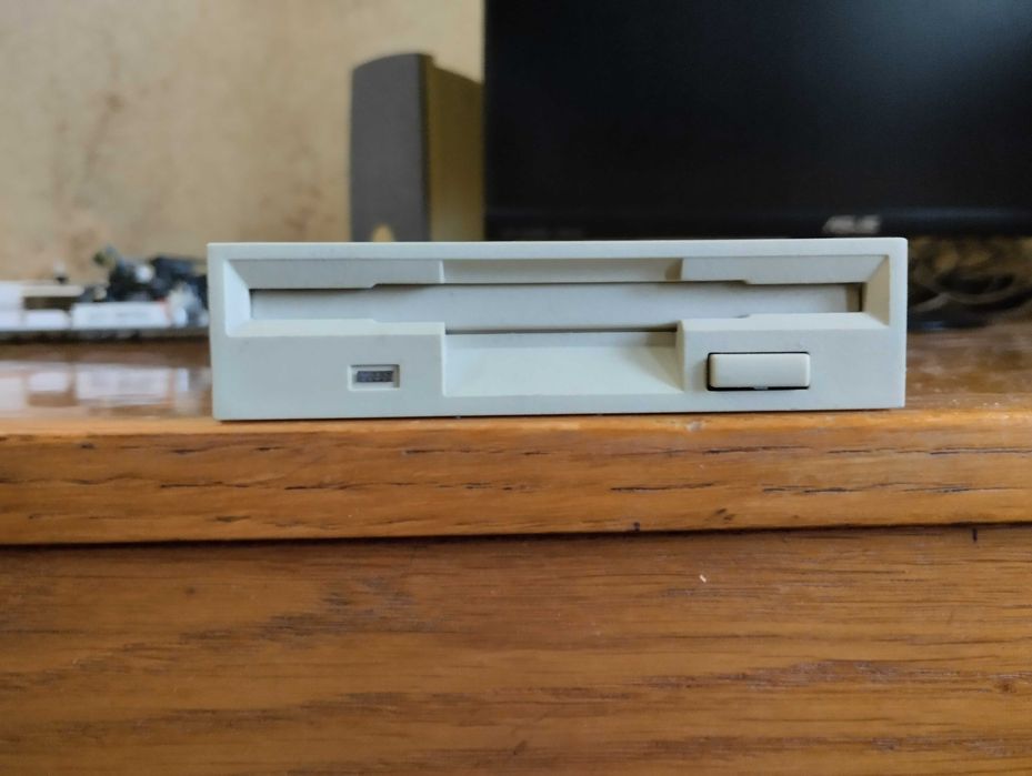 Floppy дисковод б/в MITSUMI D359M3D