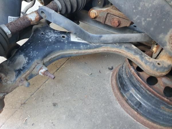 Braço de suspensão frente esquerdo LAND ROVER Discovery III (L319)