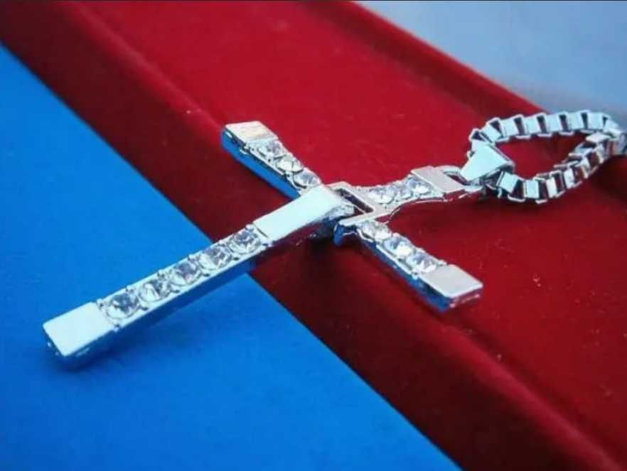 Крест Доминика Торетто