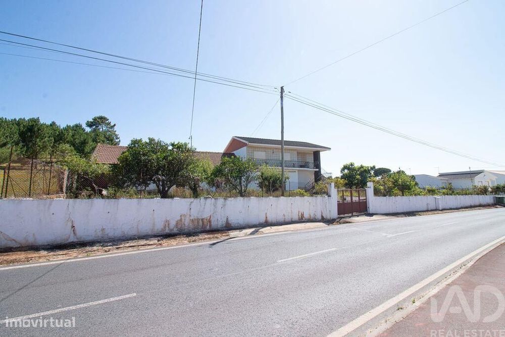 Casa / Villa T3 em Lamas e Cercal de 430 m2
