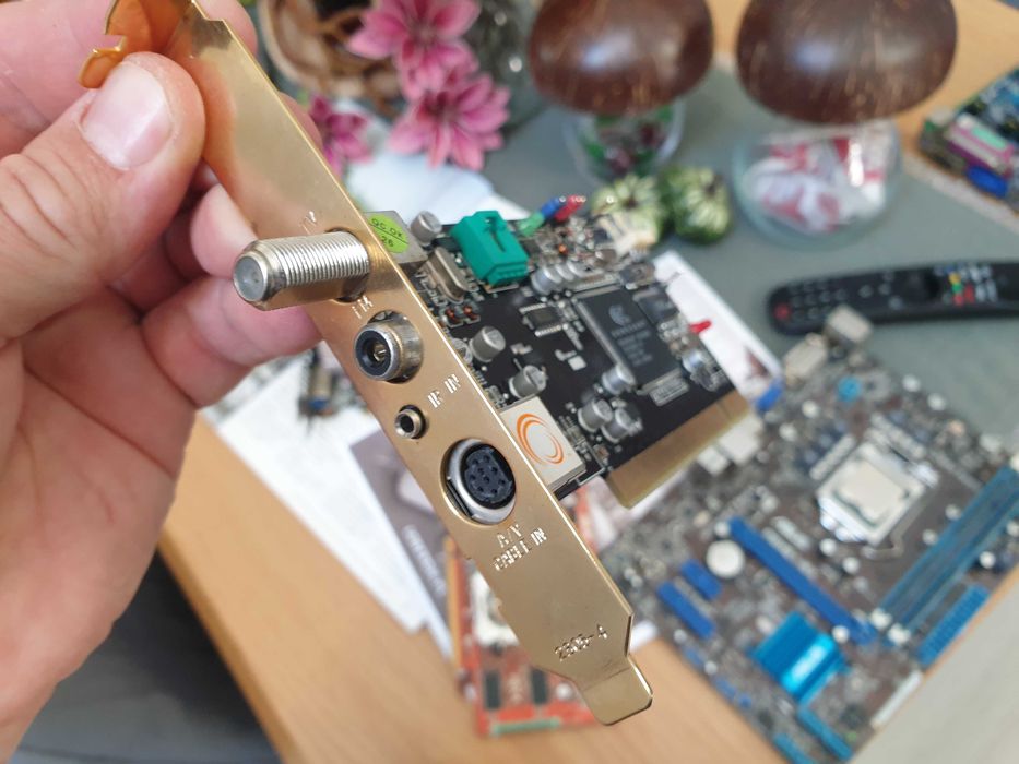 Compro VideoMate X500 Conexant CX23883 1MC03PXFL2401 TV PC