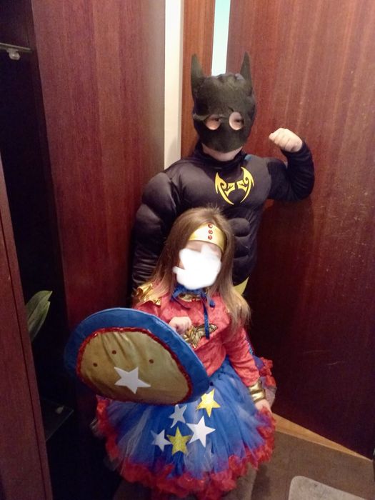 Fato  da super mulher para menina de 4anos , feito em costureira