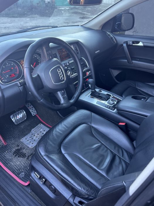 Audi Q7 2007 рік