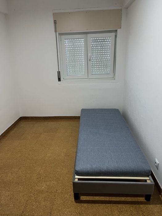 Quarto para arrendar