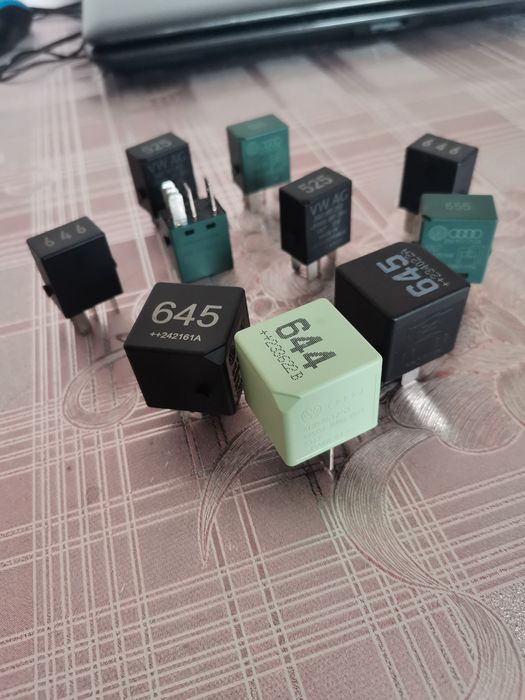 Продам нові Реле(Різні Варіанти 644,645))