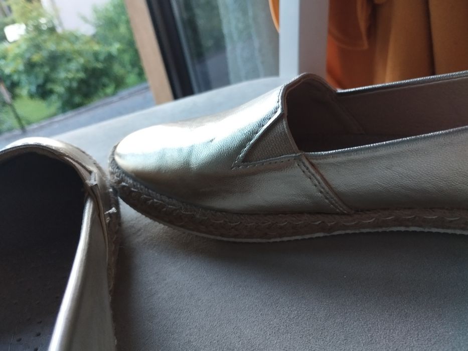 Buty mokasyny złote r. 38 idealne na wiosnę