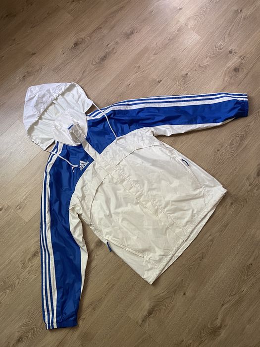 Вітровка ADIDAS на мембрані розмір M-L вінтажна вітровка