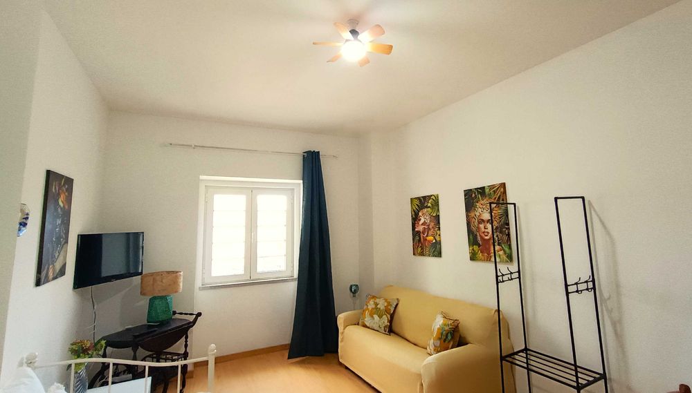 APARTAMENTO EQUIPADO NO CENTRO DO FUNDÃO