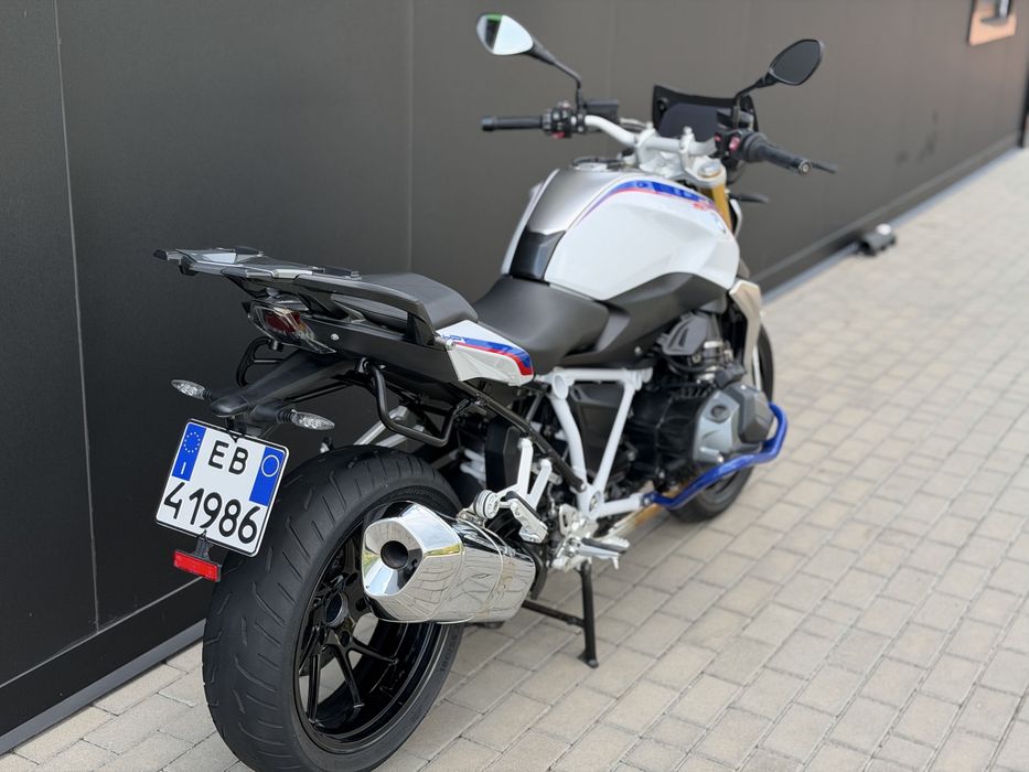 2021 BMW R1250R HP