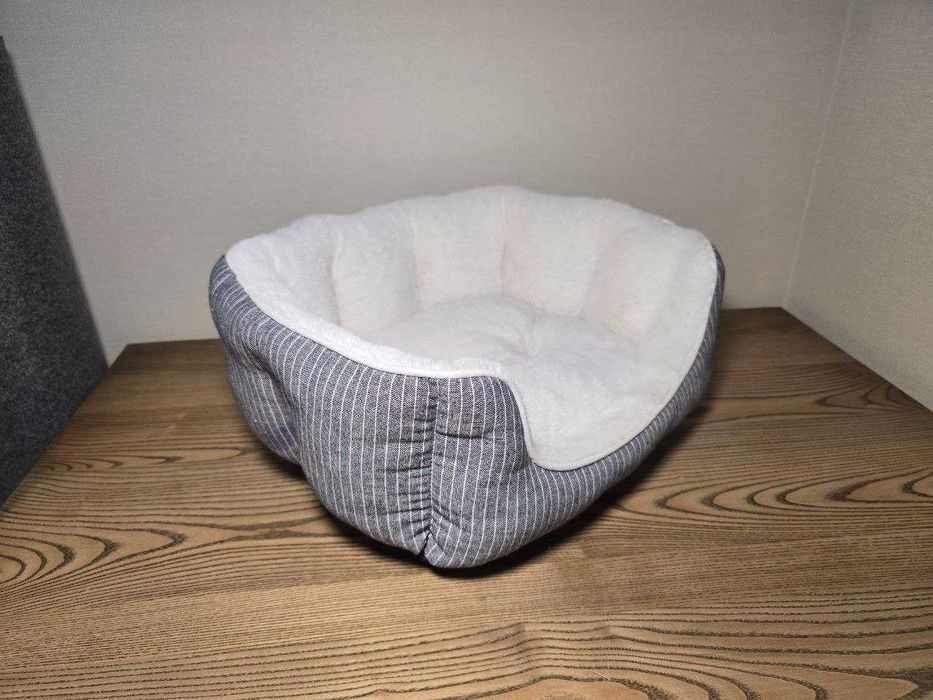 Лежак для котів Trixie Davin 50 x 40 см