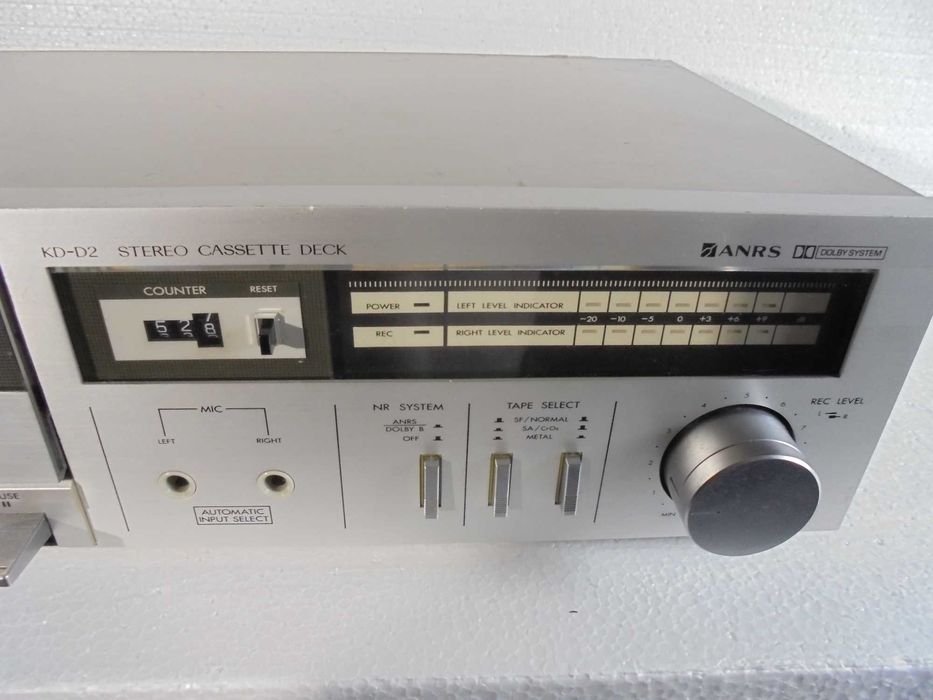 deck marca  jvc kd-d2