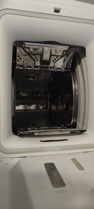 Pralka  6 kg sprawna  Whirlpool