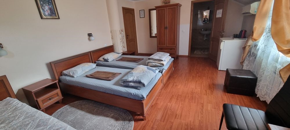 VILLA VERA Садиба біля   басейнів Спорткомплекс Закарпаття  і Жайворонок