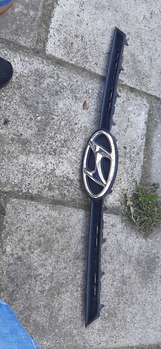 grill logo hyundai i20 II 14-18