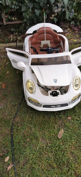 Samochód na akumulator w 100% sprawny