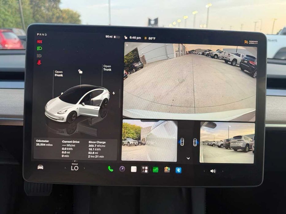 Tesla Model 3 Long Range      2022