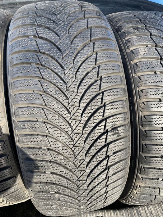 Продам резину у відмінному стані  195/50/15