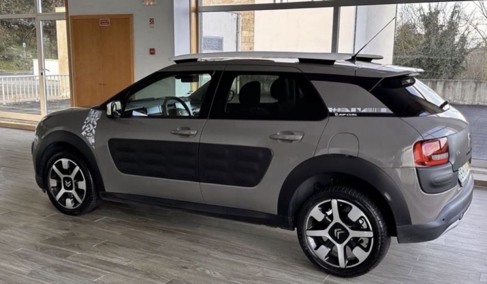 Citroën C4 Cactus 1.2 PureTech Rip Curl