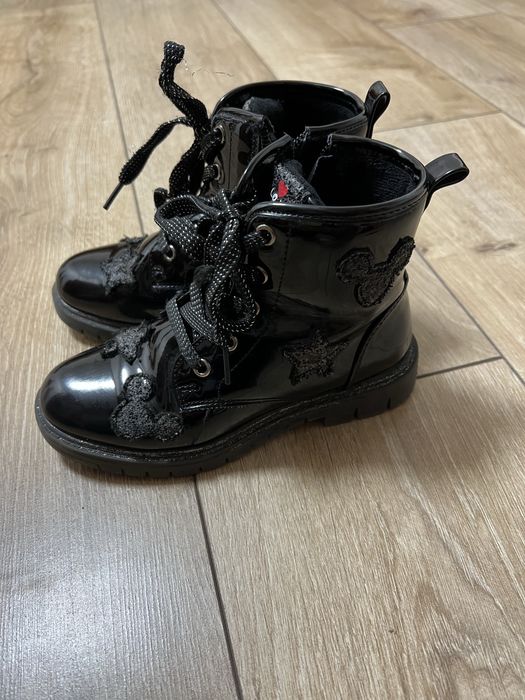 Ботінки чорні лакові