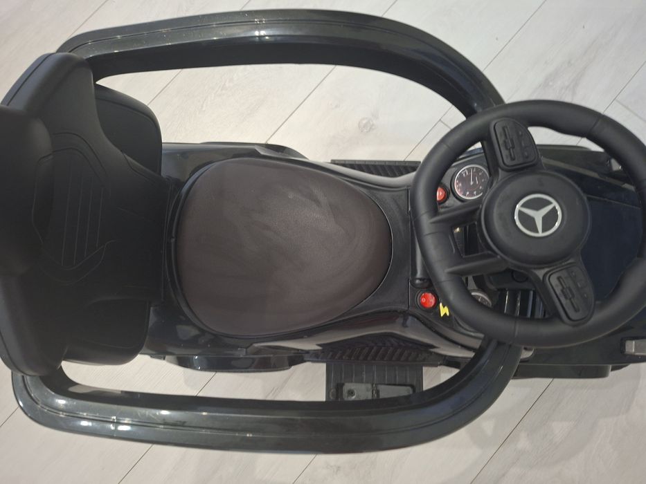 Каталка-толокар на акумуляторі Mercedes-Benz M 5795ABLR-2