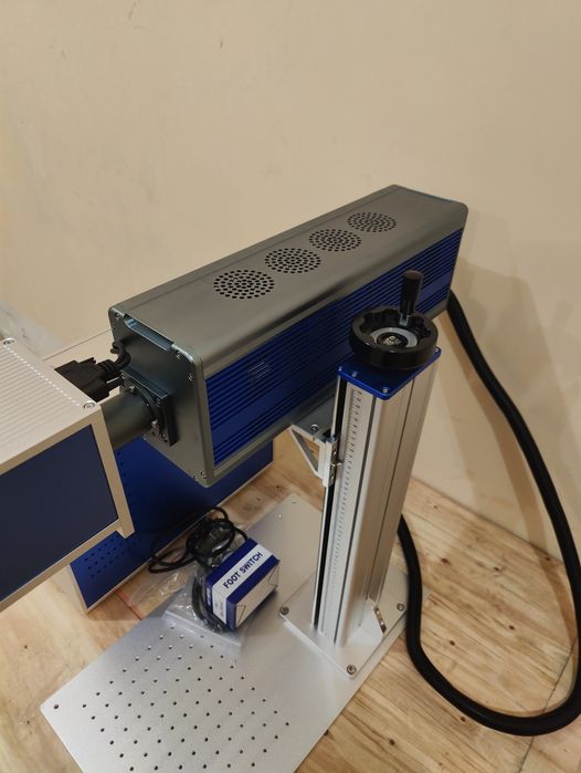 Лазерний гравер маркер CO2 для гравіювання по дереву RF 50 W
Сканатор