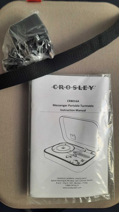 gira-discos portátil crosley messenger
