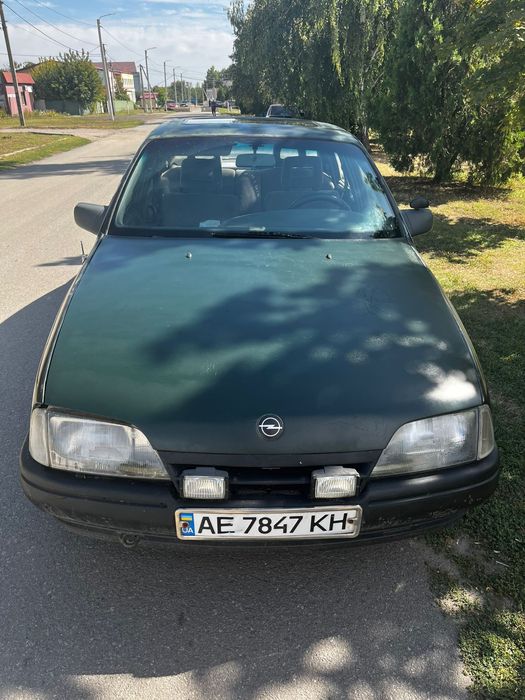 Продам автомобіль Опель Омега а