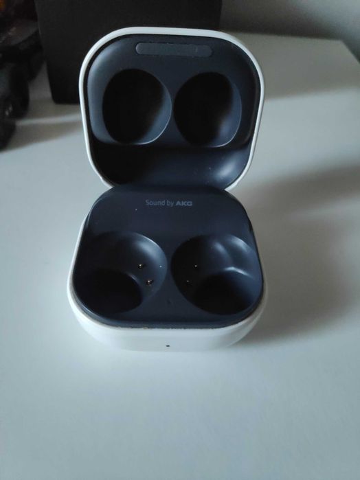 Oryginalne etui ładujące Samsung Galaxy Bunds 2 SM-R177 Białe