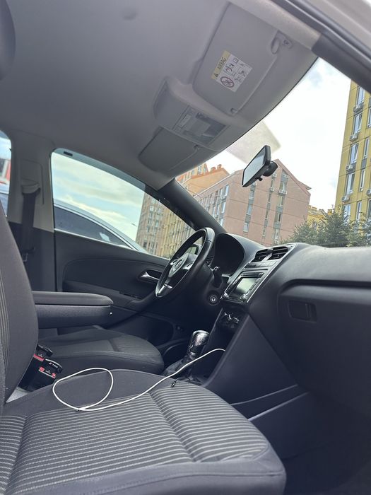 Volkswagen Polo ,1.6 Газ-Бензин 2017