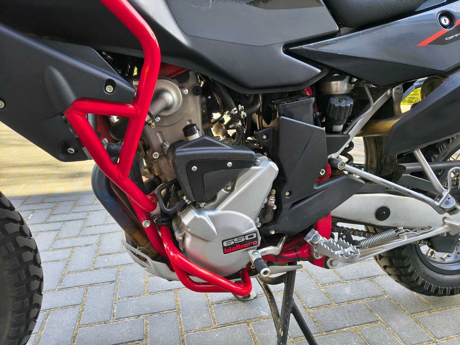 Motocykl SWM Superdual T 650, salon PL 2024