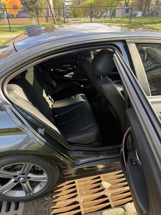 BMW f30 / 328і xdrive 2.0 бензин.