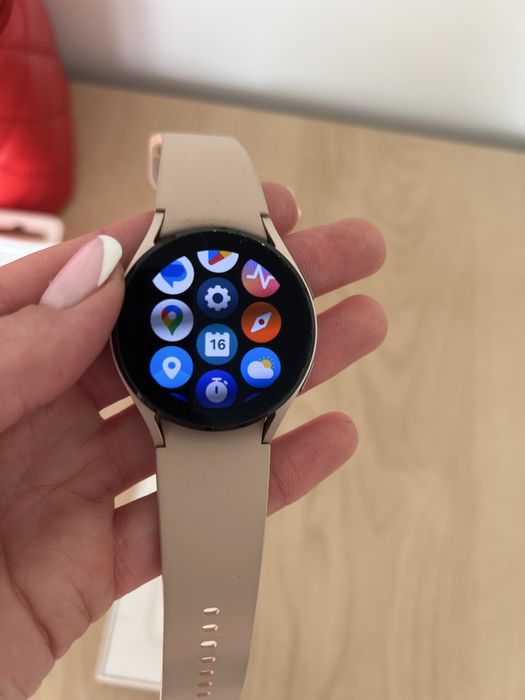 Годинник samsung galaxy watch4