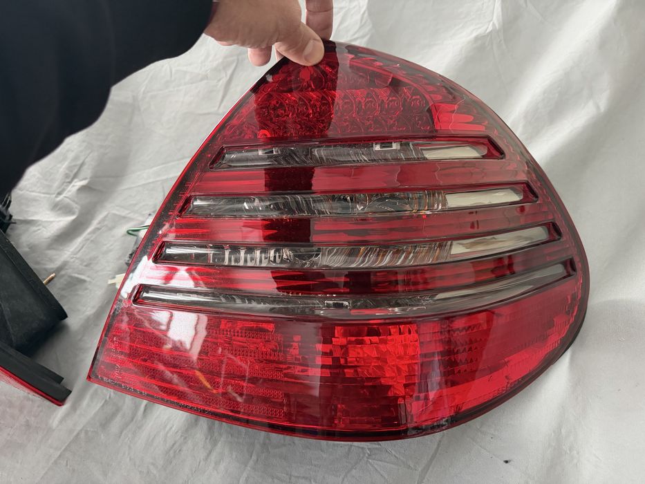 Мерседес W211 задні фонарі