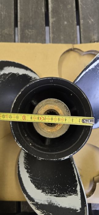 Śruba napędowa silnik zaburtowy 14,2 x 21 suzuki