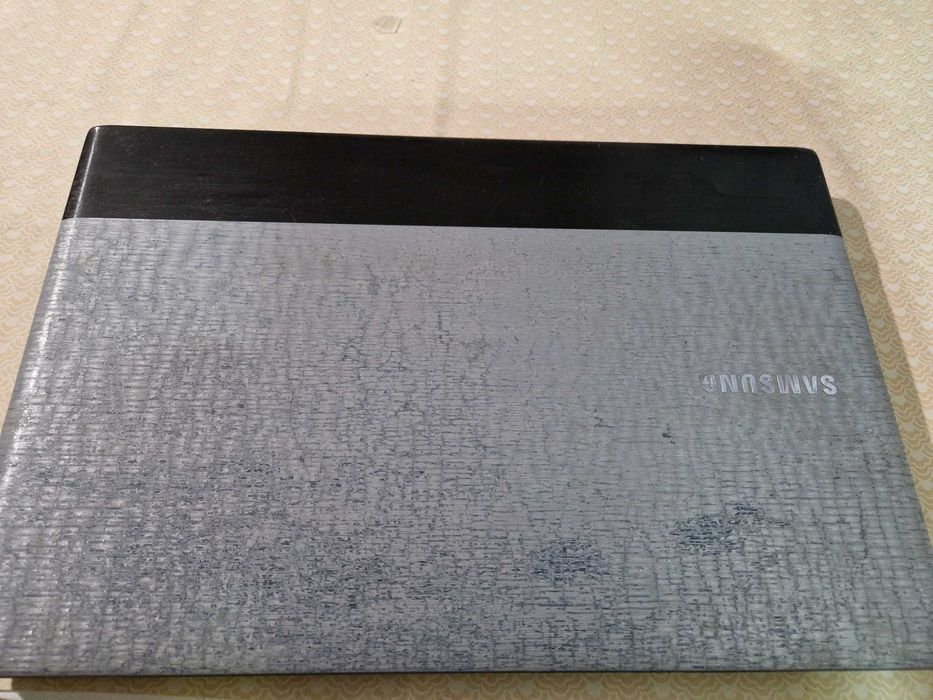 Laptop Samsung RV511