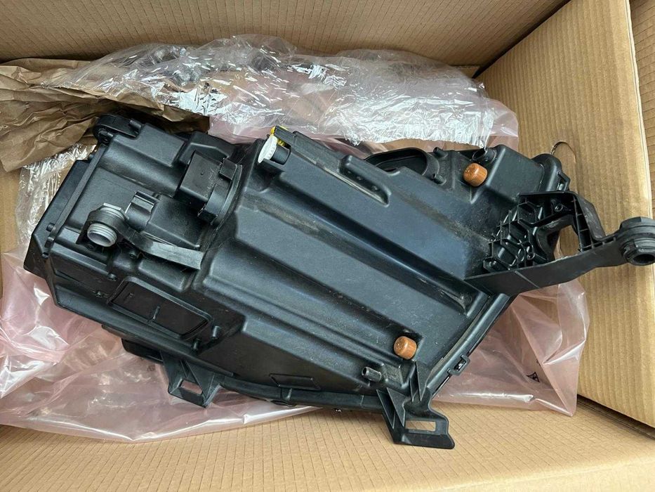 Farol Esquerdo Skoda Kamiq em Led