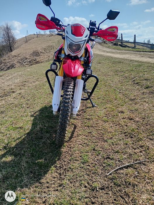 Мотоцикл  кросс  сенке