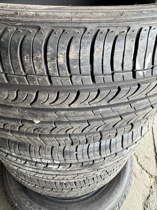 Шини літні/всесезонні 205/55/16 Roadstone