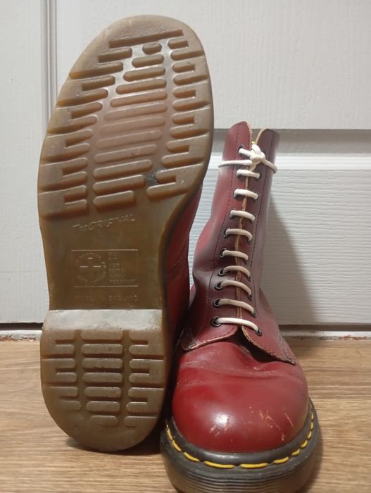 Dr. Martens 1490 cherry red  made in England