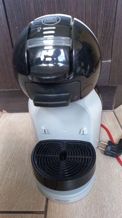 Робоча капсульна кавоварка Nescafé Dolce Gusto