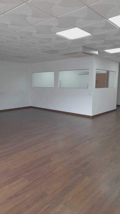 Sala para escritório, formação, serviços gerais
