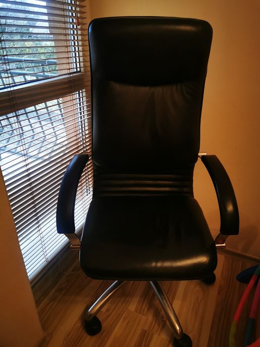 Fotel obrotowy skórzany jak Nowy