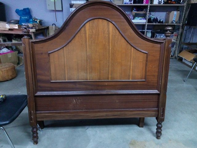 Cama corpo e meio em Nogueira